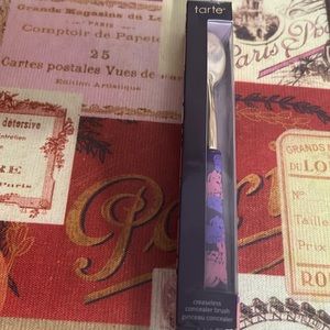 TARTE Creaseless Concealer Brush